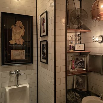Town Hearth - Even the bathrooms were cool - American Near Me - Dallas, Texas Town Hearth - Even the bathrooms were cool - American Near Me - Dallas, Texas