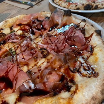 Bruciato - Both pizzas :) - Pizza Near Me - Bainbridge Island, Washington Bruciato - Both pizzas :) - Pizza Near Me - Bainbridge Island, Washington