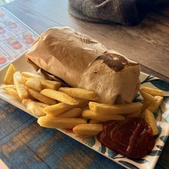 Shawarma King - Classic wrap - lunch - Middle Eastern Near Me - Granada, GR