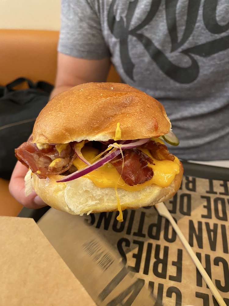 Le Ruisseau - Burger Joint