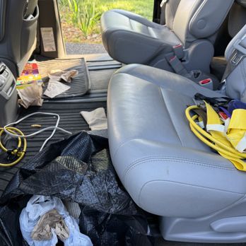 Streaker's Cleaning - Minivan Before - Home Cleaning Near Me Streaker's Cleaning - Minivan Before - Home Cleaning Near Me