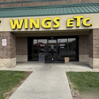 Wings Etc - Outside - Sports Bars Near Me - Fort Wayne, Indiana