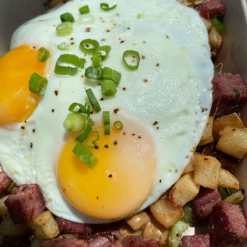 Unconventional Diner - Corn Corned Beef Hash - Breakfast & Brunch Near Me - Washington, DC, District of Columbia Unconventional Diner - Corn Corned Beef Hash - Breakfast & Brunch Near Me - Washington, DC, District of Columbia
