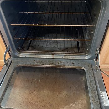 Andrea's Perfect Cleaning - Oven before - Home Cleaning Near Me - Daly City, California