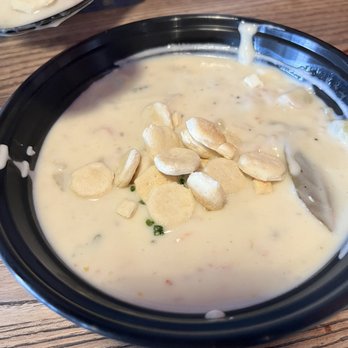Hook & Anchor - Large clam chowder ($11) - Seafood Near Me - Costa Mesa, California