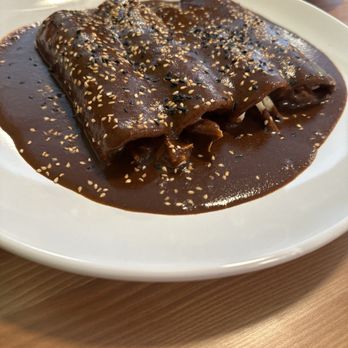 Macizo Restaurant - Mole Enchiladas - Peruvian Near Me - Indianapolis, Indiana