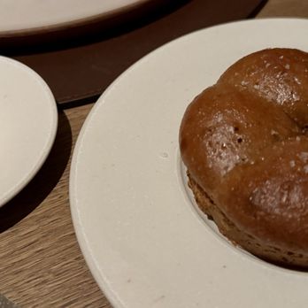 Quince - Yummy bread with basil butter - French Near Me - San Francisco, California Quince - Yummy bread with basil butter - French Near Me - San Francisco, California