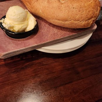 LongHorn Steakhouse - Bread - Steakhouses Near Me - St. Louis, Missouri LongHorn Steakhouse - Bread - Steakhouses Near Me - St. Louis, Missouri