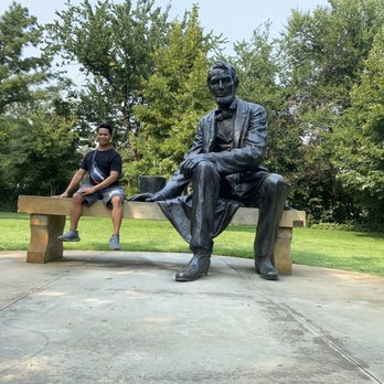 Abe Lincoln Statue - First time here in Boise, Idaho. Glad I got to see the Abraham statue. 8/23/2020 - Landmarks & Historical Buildings Near Me - Boise, Idaho