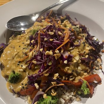 Big Mountain Ciderworks - Tasty Thai peanut bowl - Cideries Near Me - Kalispell, Montana