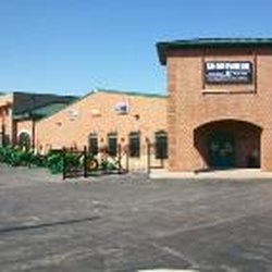 Shorewood Home and Auto - Crete Entrance