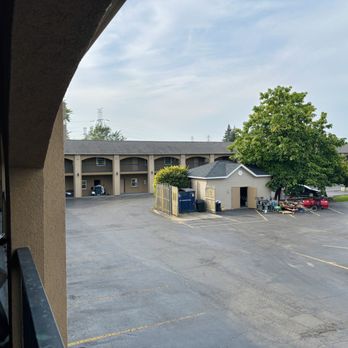 Econo Lodge At The Falls North - Econo Lodge at the Falls North_NF_Yelp_Sanju-15 - Hotels Near Me - Niagara Falls, New York Econo Lodge At The Falls North - Econo Lodge at the Falls North_NF_Yelp_Sanju-15 - Hotels Near Me - Niagara Falls, New York