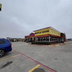 Waffle House - Clean location.