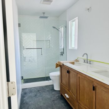 D&E Glass - Glass & Mirrors Near Me D&E Glass - Glass & Mirrors Near Me