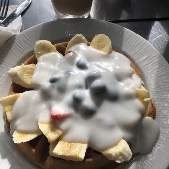 Bogart's Cafe - Breakfast & Brunch Near Me - Honolulu, Hawaii