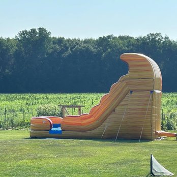 McDaniel Jump & Slide Rentals - Setup waterslide - Bounce House Rentals Near Me McDaniel Jump & Slide Rentals - Setup waterslide - Bounce House Rentals Near Me