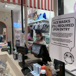 The manager who set the example for bad customer service The manager who set the example for bad customer service