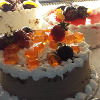 El Jarochito - Cakes are amazing ! All on point - Restaurants Near Me - Brooklyn, New York