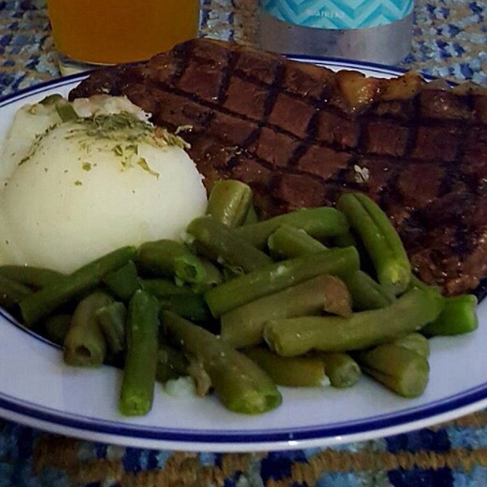 Linden Market Hy-Vee prepared Meal: Steak Dinner Linden Market Hy-Vee prepared Meal: Steak Dinner