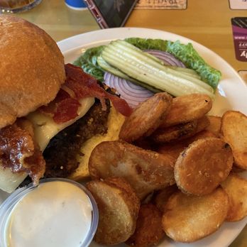 Pokey's BBQ & Smokehouse - Brisket burger - Barbeque Near Me - Gillette, Wyoming Pokey's BBQ & Smokehouse - Brisket burger - Barbeque Near Me - Gillette, Wyoming