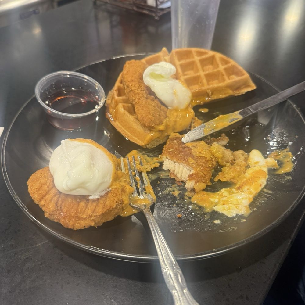 Chicken waffle benny