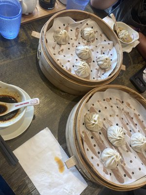 Sammi & Soupe Dumpling by null