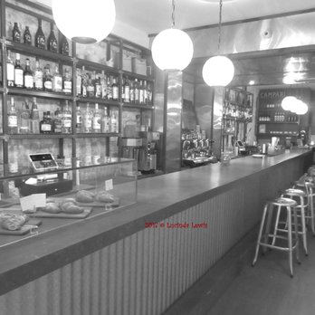 Da Capo Columbus - Da Capo Café bar UWS NYC photo by Lucinda Lewis Oct 25 2017 - Cocktail Bars Near Me - New York, New York Da Capo Columbus - Da Capo Café bar UWS NYC photo by Lucinda Lewis Oct 25 2017 - Cocktail Bars Near Me - New York, New York