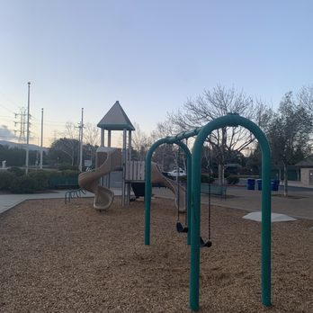 Congress Spring Park - Parks Near Me - Saratoga, California