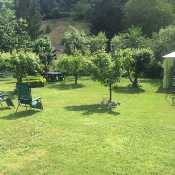 Rio Cubo - Dining table in garden - Vacation Rentals Near Me - Areños, S