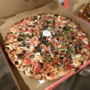 Delish Pizza - Epic Veggie, half rosa sauce, half garlic sauce, basil sprinkles - Pizza Near Me - Sacramento, California Delish Pizza - Epic Veggie, half rosa sauce, half garlic sauce, basil sprinkles - Pizza Near Me - Sacramento, California