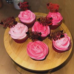 Renees ATX Bakery - Custom pink rosette cupcakes #valentines