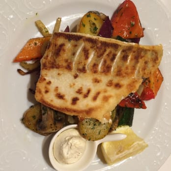 Altes Jägerhaus - Zander gegrillt - perfekt glasiger Fisch & knackiges Gemüse - Austrian Near Me - Vienna, 9