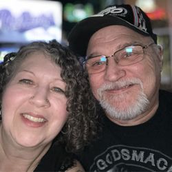Papa Joes Sports Bar