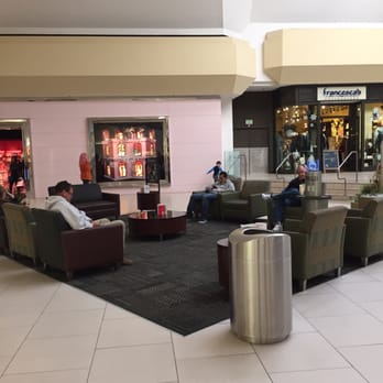 Meadowood Mall - Lounge area with chargers - Shopping Centers Near Me - Reno, Nevada