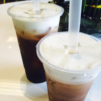 Shaka Shaka Tea Express - Afternoon pick-me-up: Medium & large sizes of the Black Tea Cappuccino! Black tea with a layer of cream that trickles down. - Bubble Tea Near Me - Honolulu, Hawaii