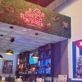 Cafe Mi Vitrola - Dance Clubs Near Me - Miami Lakes, Florida