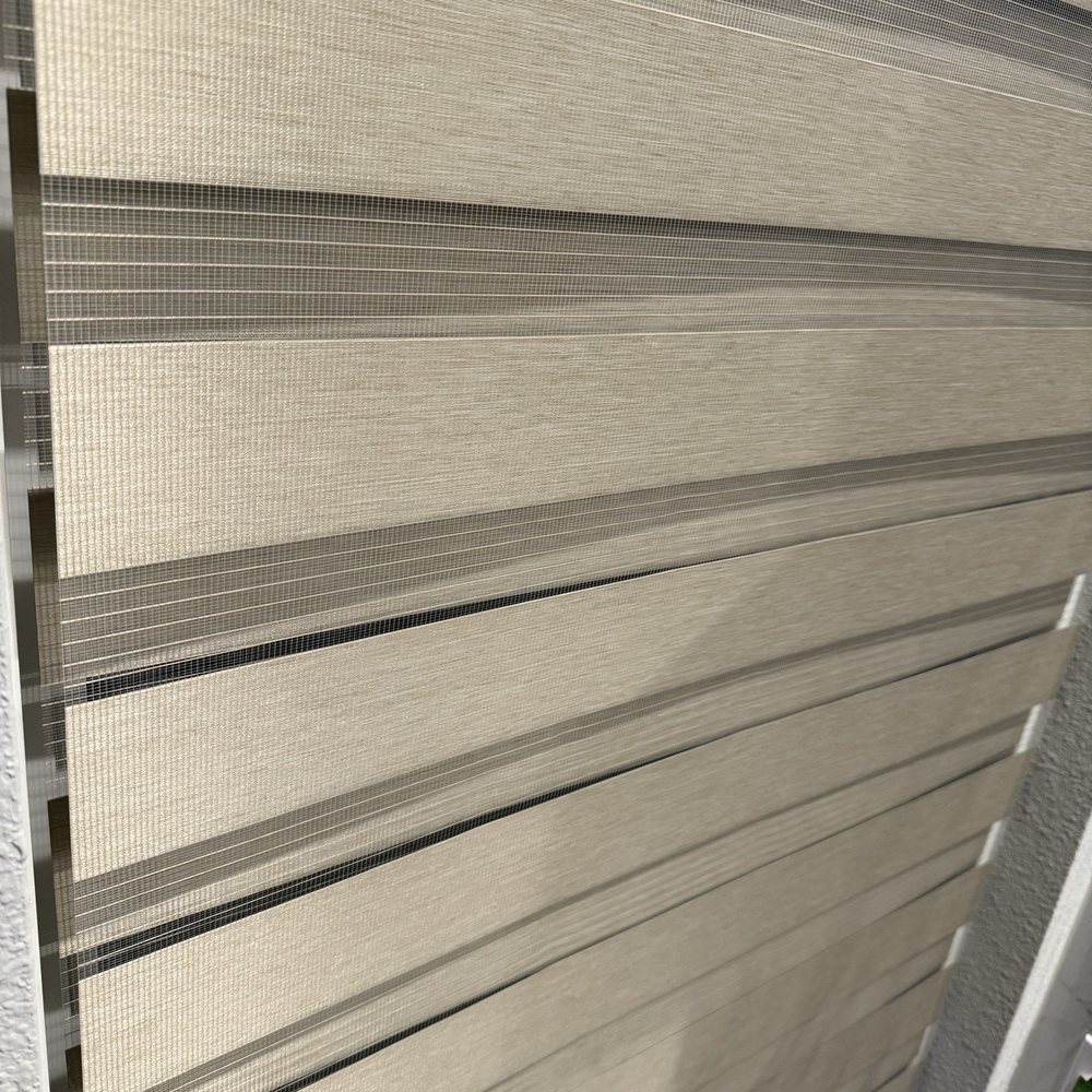 Slats are impossible to line up without extending past the bottom of the window.