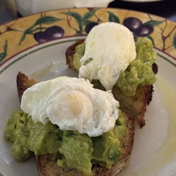 The Green Dragon Inn - Poached eggs on avocado toast for breakfast - Pubs Near Me - Cheltenham, GLS