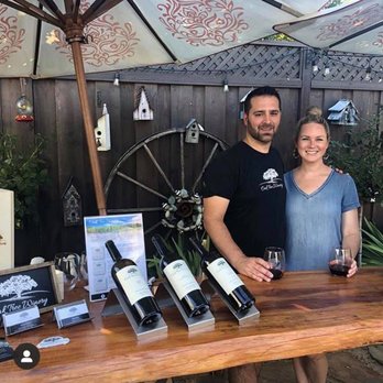 Oak Tree Winery - Wine Tasting Room Near Me - Windsor, California