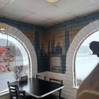 Windy City Grill - Dining area - American Near Me - Romeoville, Illinois