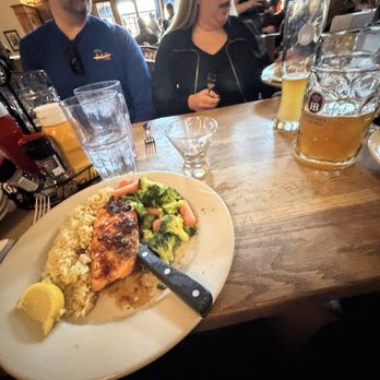 Hofbrauhaus Pittsburgh - German Near Me - Pittsburgh, Pennsylvania