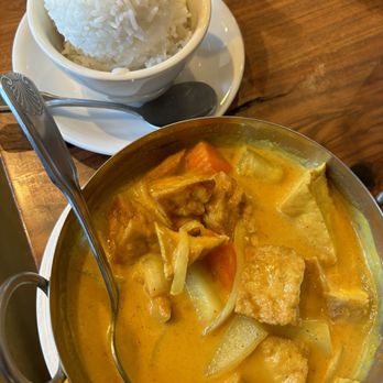 Diho Siam - Yellow Curry - Thai Near Me - Mission Viejo, California