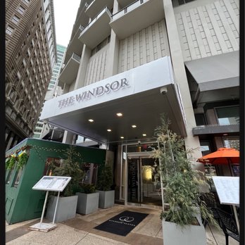 The Windsor Suites - 2/27/2023- Entrances - Hotels Near Me - Philadelphia, Pennsylvania
