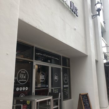 Raw Jūce - Brickell - Outside - Juice Bars & Smoothies Near Me - Miami, Florida