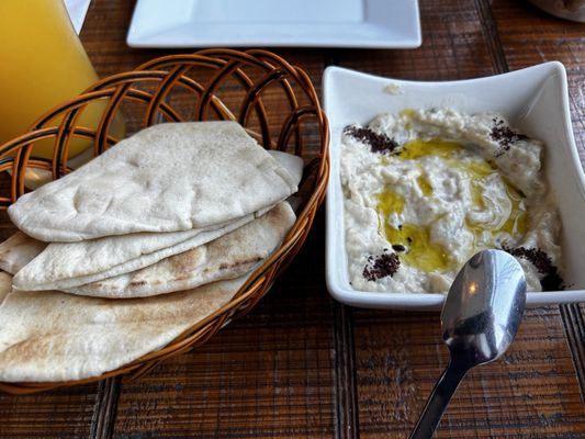 Zezafoun Syrian Cuisine by null