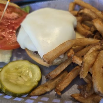 Ship And Shore - Cheeseburger - Dive Bars Near Me - Wildwood, New Jersey Ship And Shore - Cheeseburger - Dive Bars Near Me - Wildwood, New Jersey