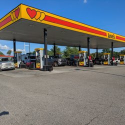 Love's Travel Stop - Love's Travel Stop, Max Meadows