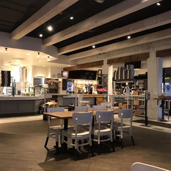Crispelli's Bakery & Pizzeria