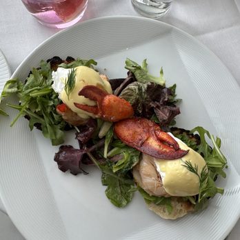 Robert - Lobster Benedict - New American Near Me - New York, New York Robert - Lobster Benedict - New American Near Me - New York, New York