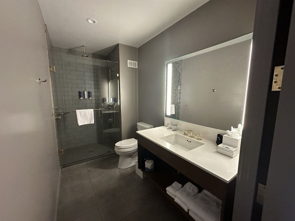 Hi-Lo Hotel, An Autograph Collection Hotel - wedding in Portland, OR